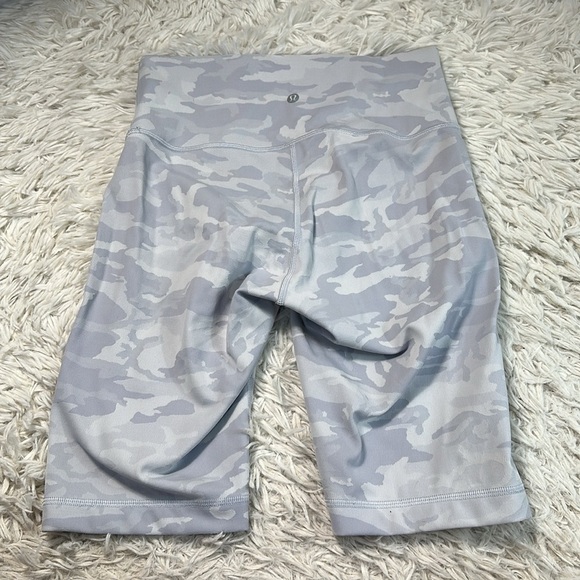 Lululemon Wunder Under Short 10" *Ribbed Incognito Camo Jacquard Alpine White - Picture 4 of 6